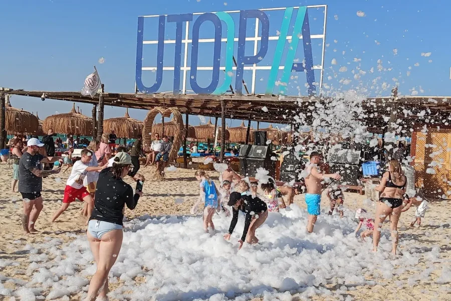 HIT wycieczka – Wyspa Utopia 6×1!